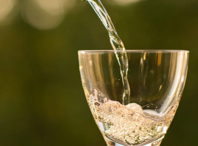 Ako piť alkohol tak, aby nám prospieval?